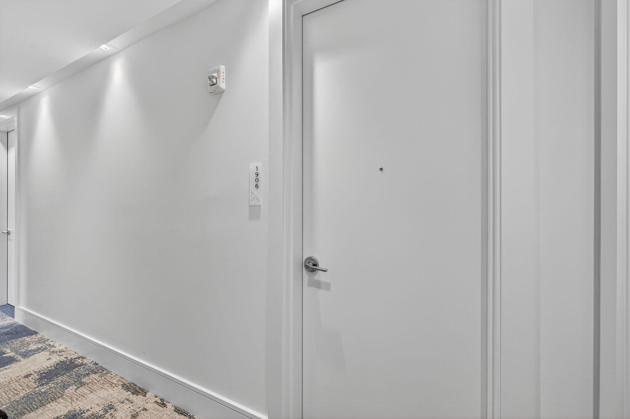 Nautilus 220 Condominium - Residential