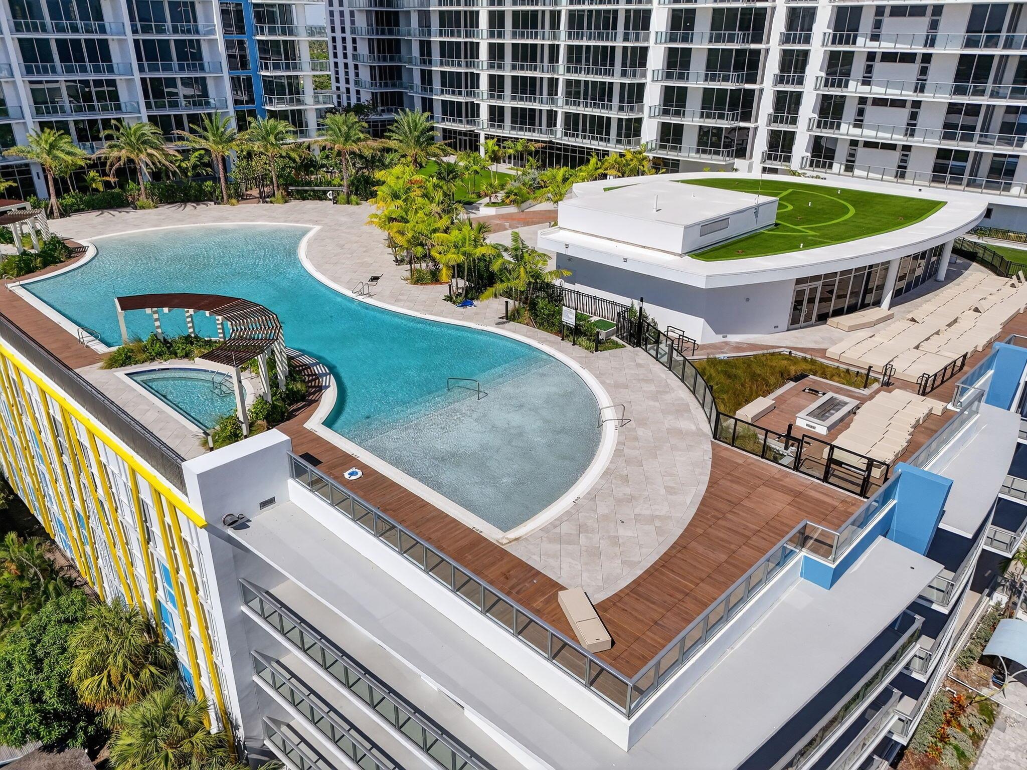 Nautilus 220 Condominium - Residential