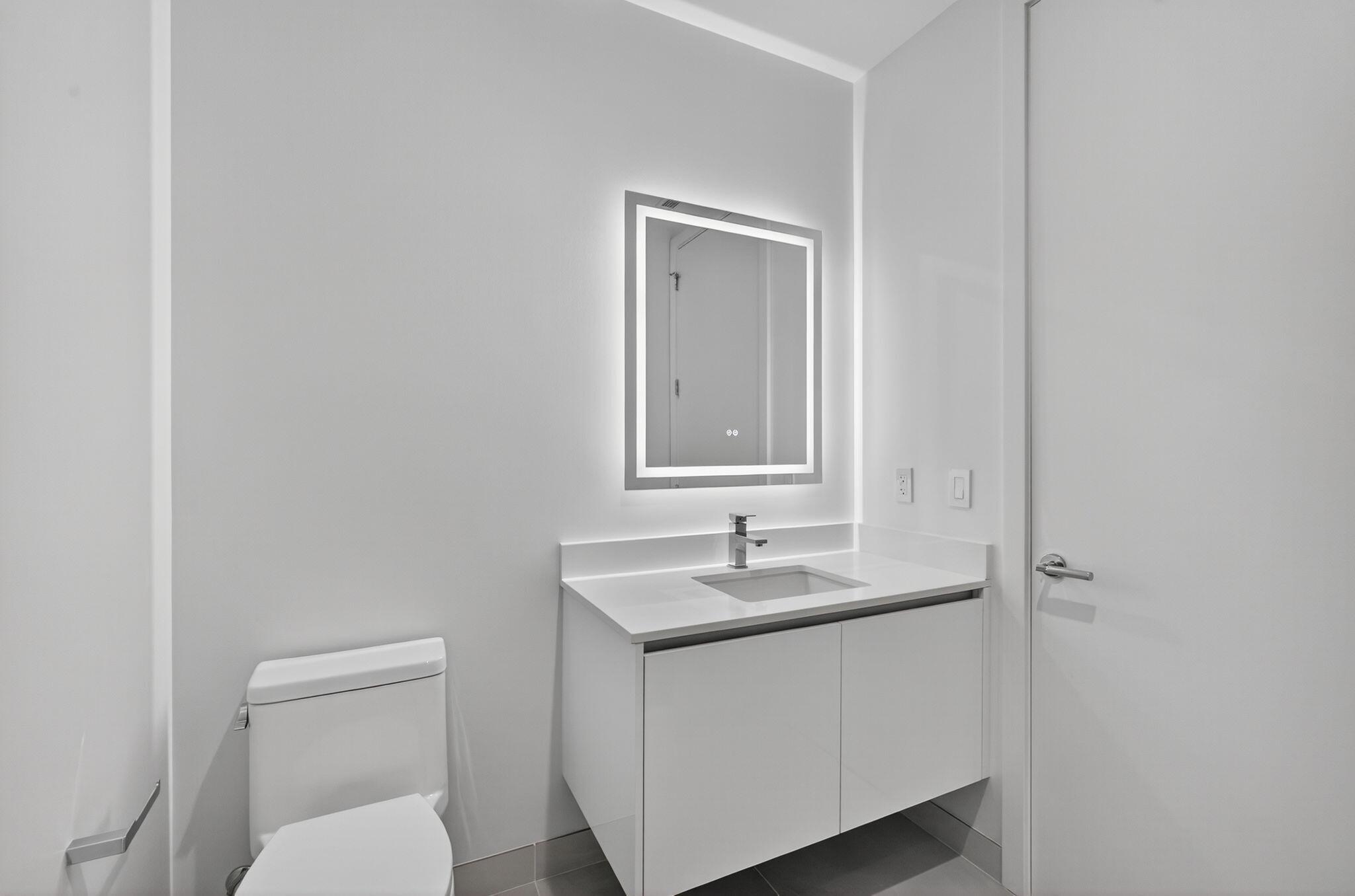 Nautilus 220 Condominium - Residential