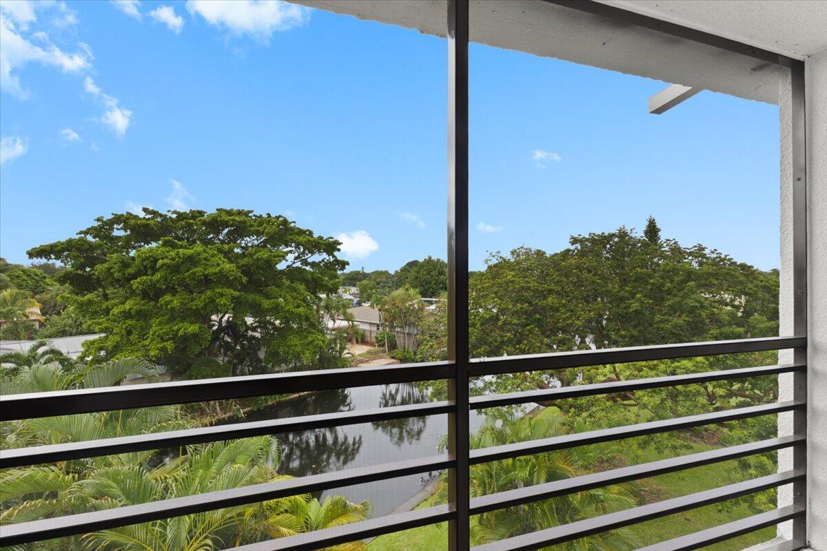 112 Royal Park Drive 4b