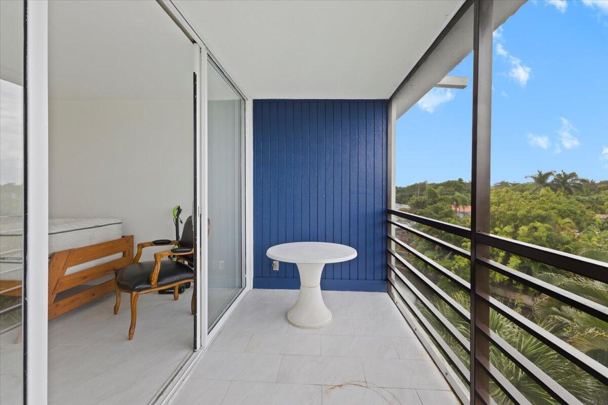 ROYAL PARK CONDO - Residential