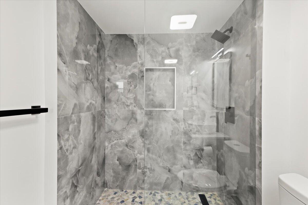 ROYAL PARK CONDO - Residential