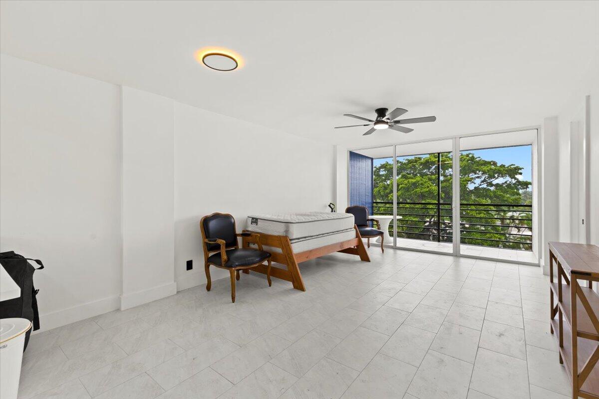 ROYAL PARK CONDO - Residential