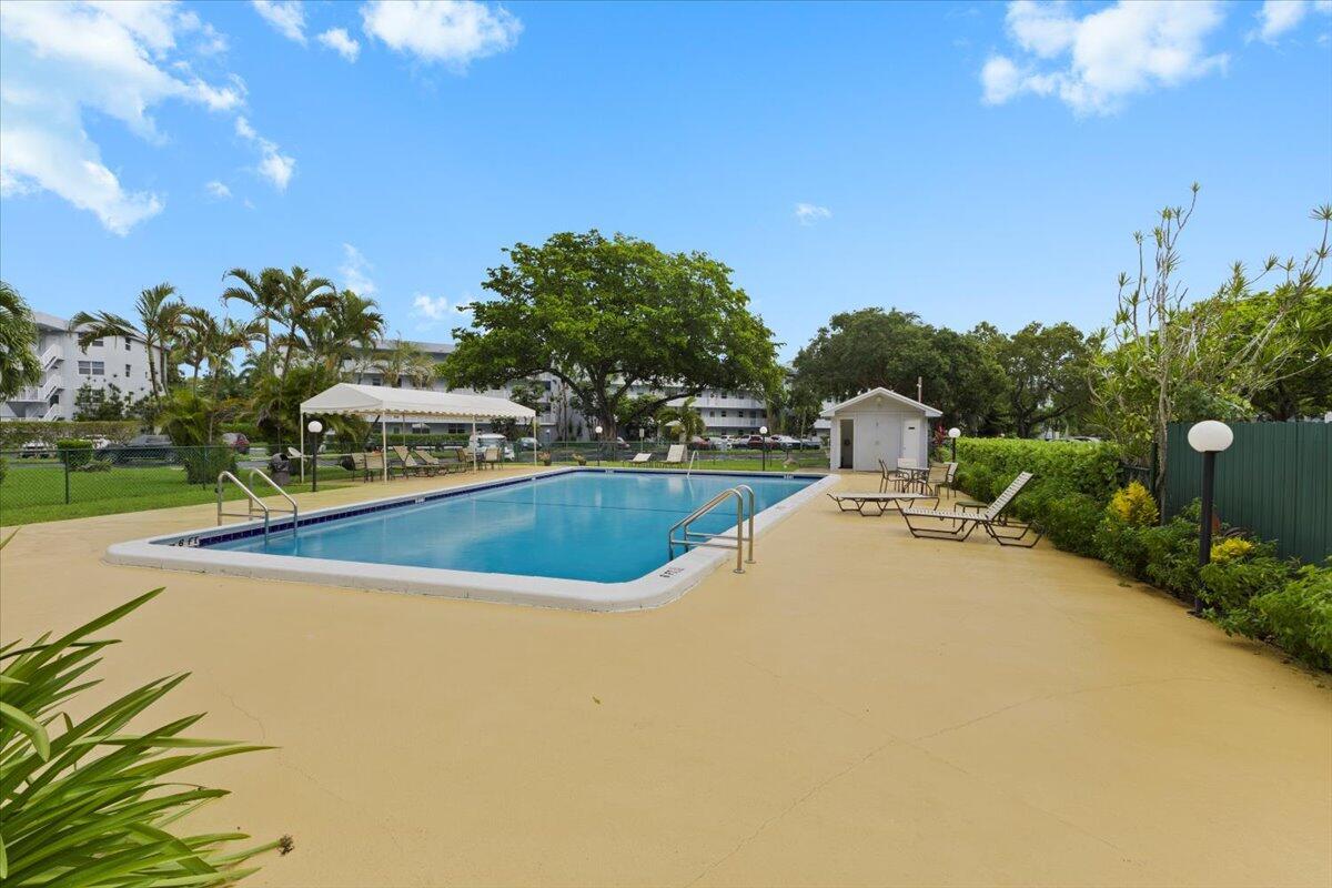 ROYAL PARK CONDO - Residential