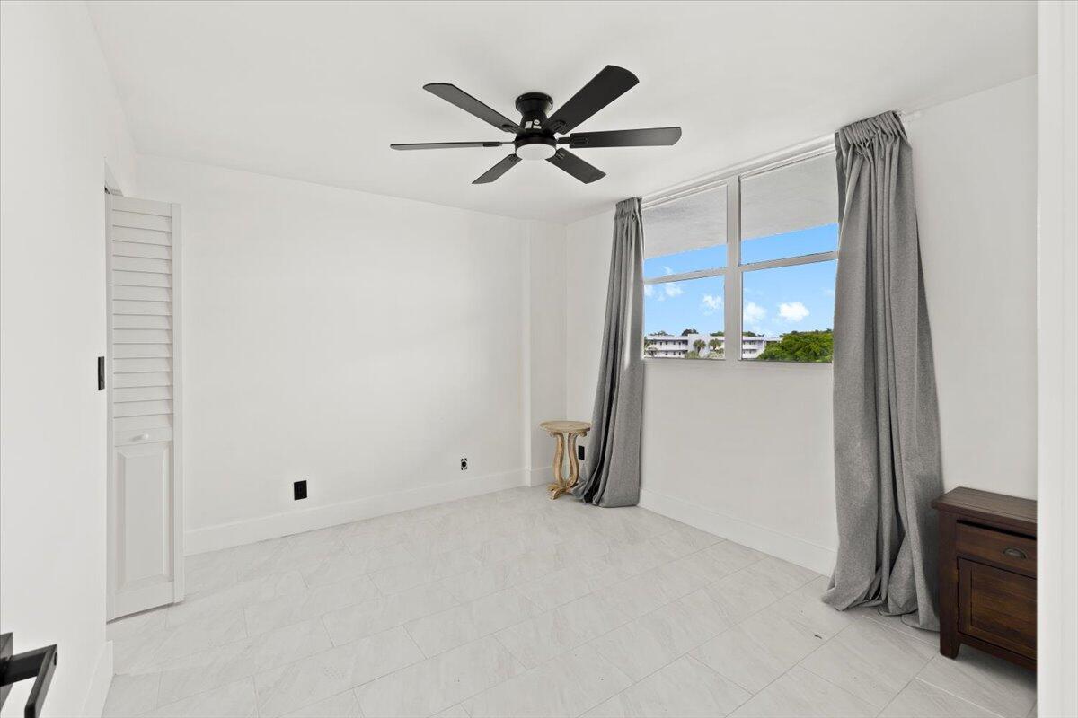 ROYAL PARK CONDO - Residential