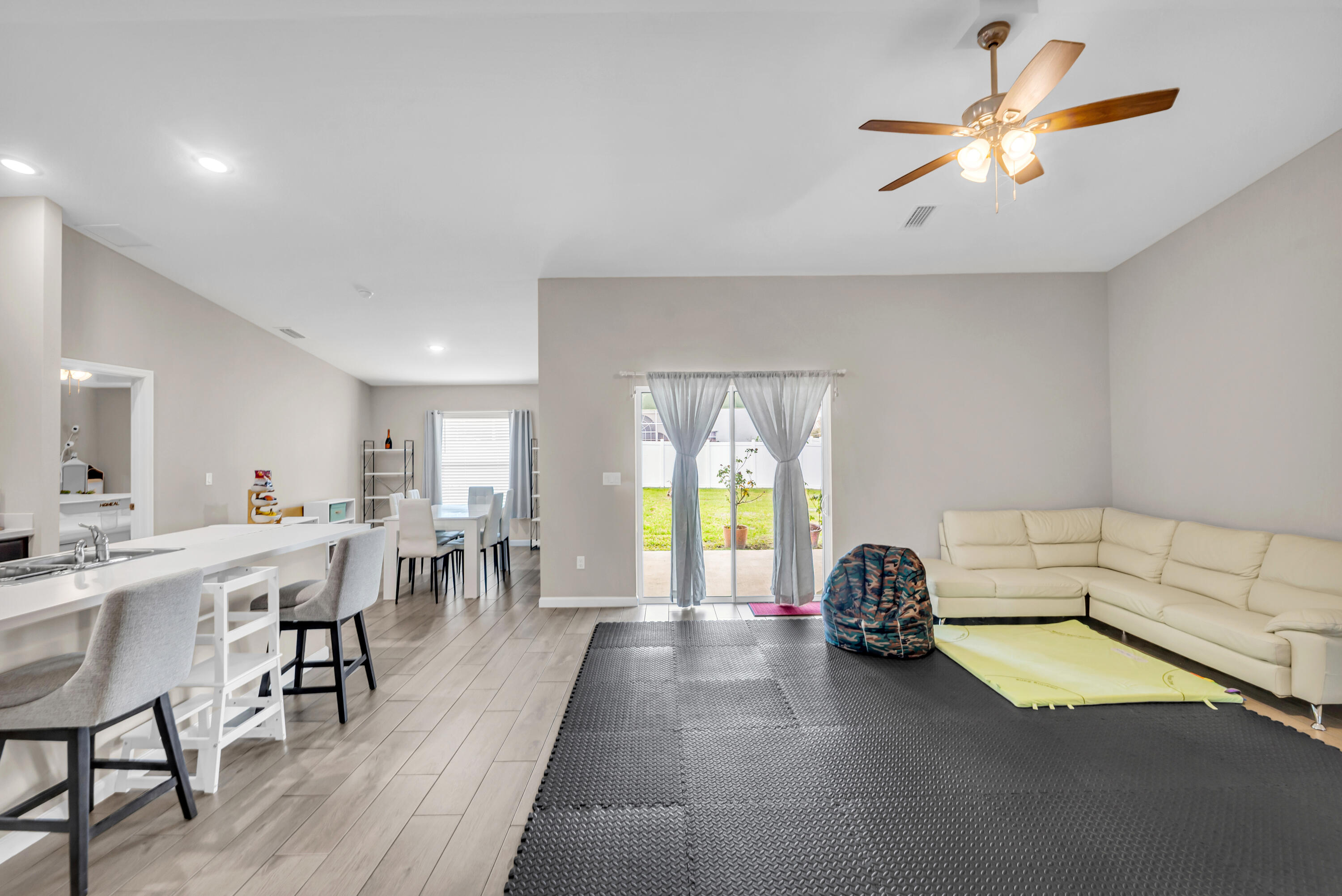 PORT ST LUCIE SECTION 2 - Residential