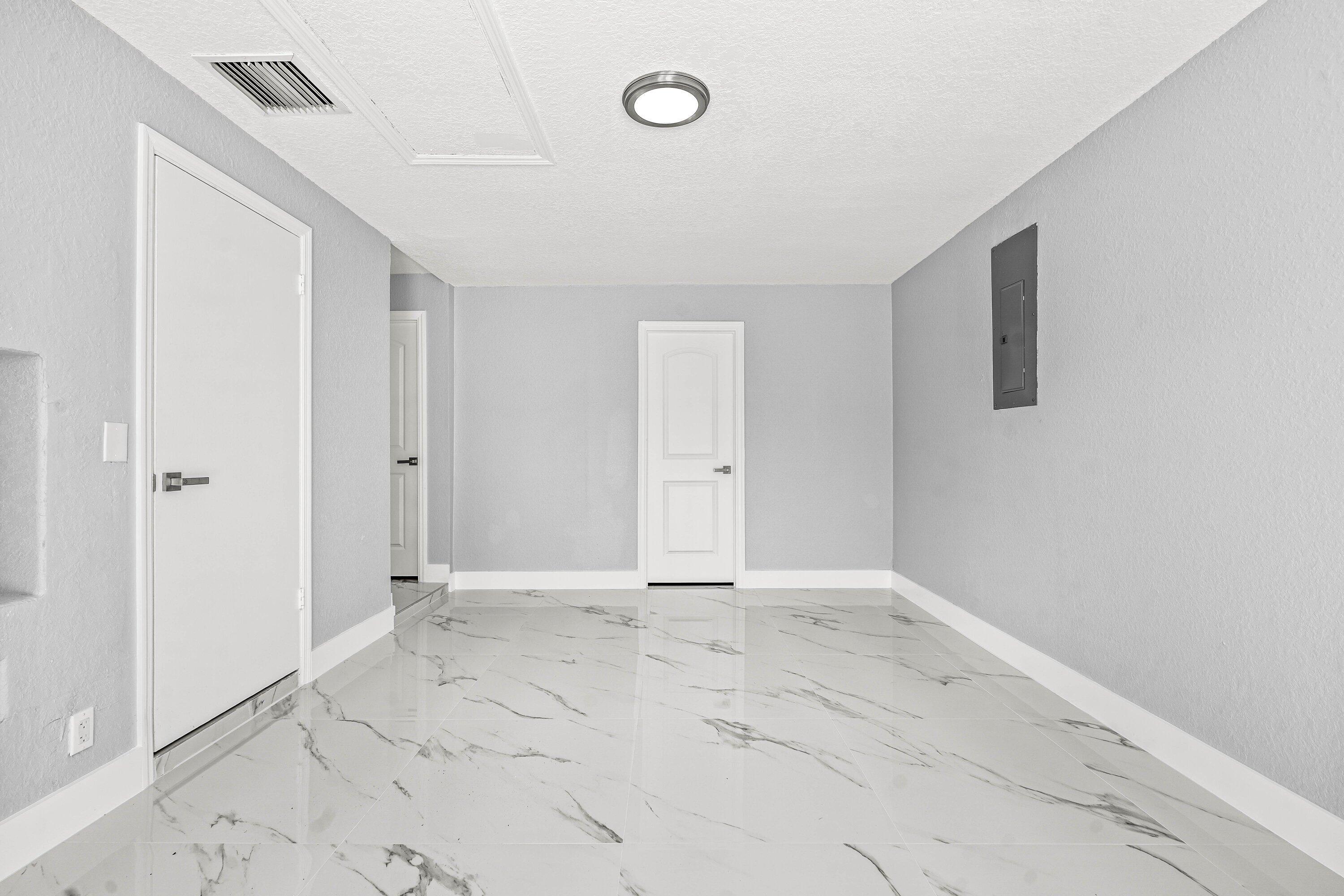 PALM BEACH FARMS CO 7 - Residential