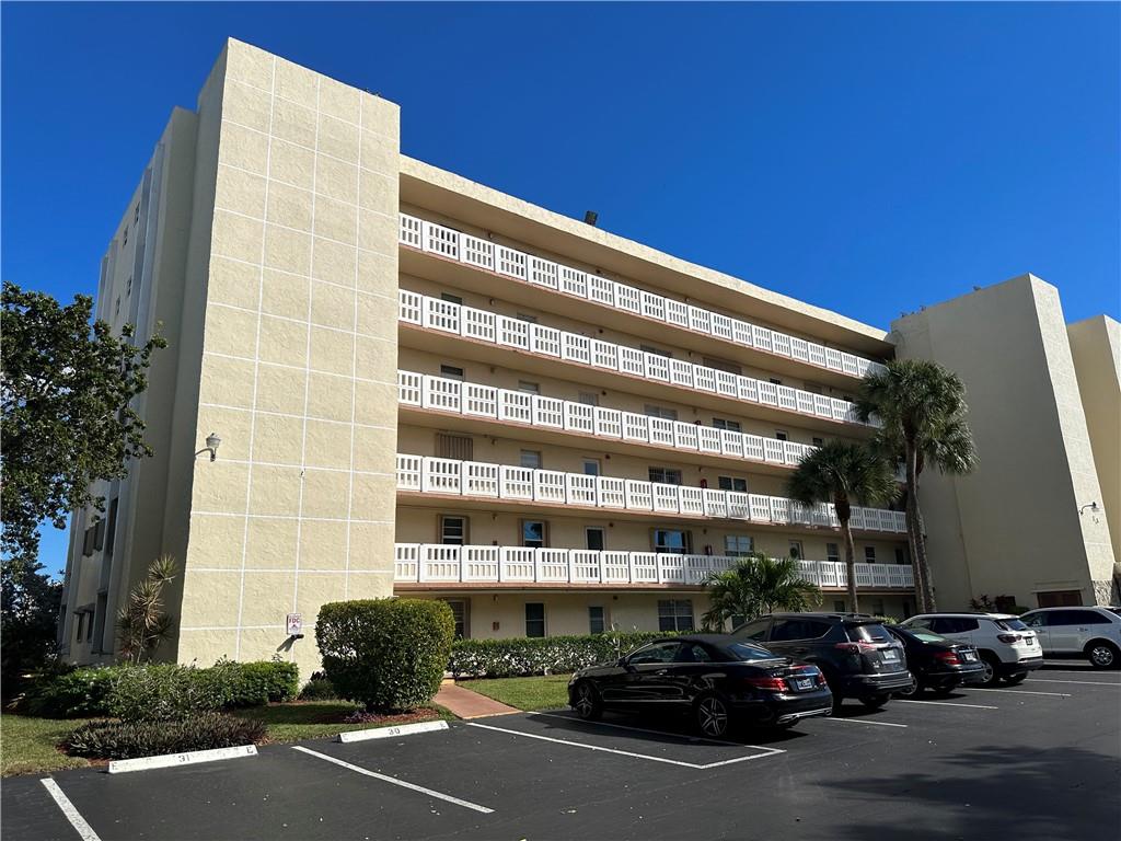 Meadowbrook Lakes - Residential