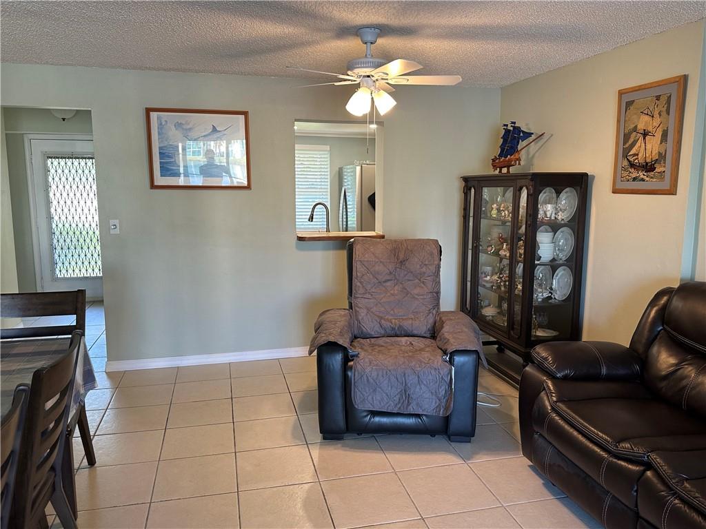 Meadowbrook Lakes - Residential