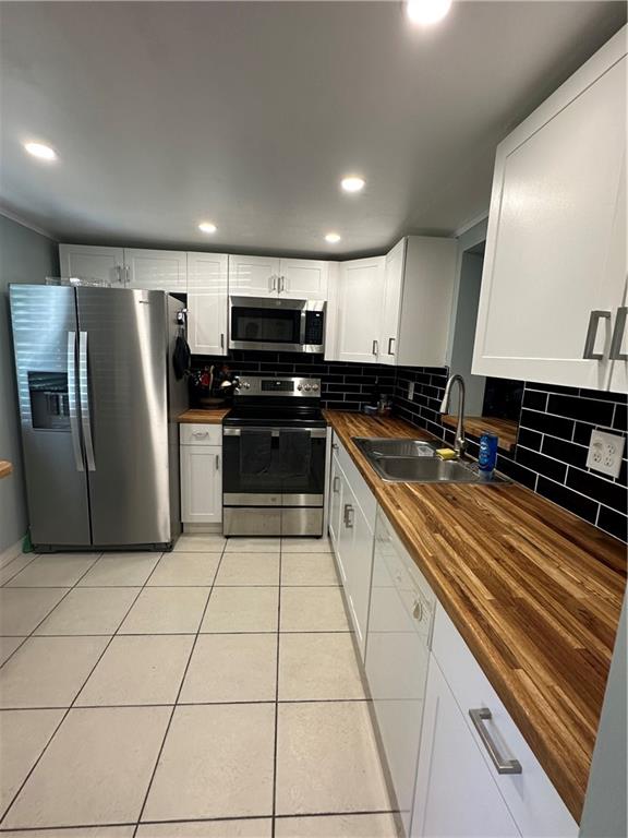 Meadowbrook Lakes - Residential