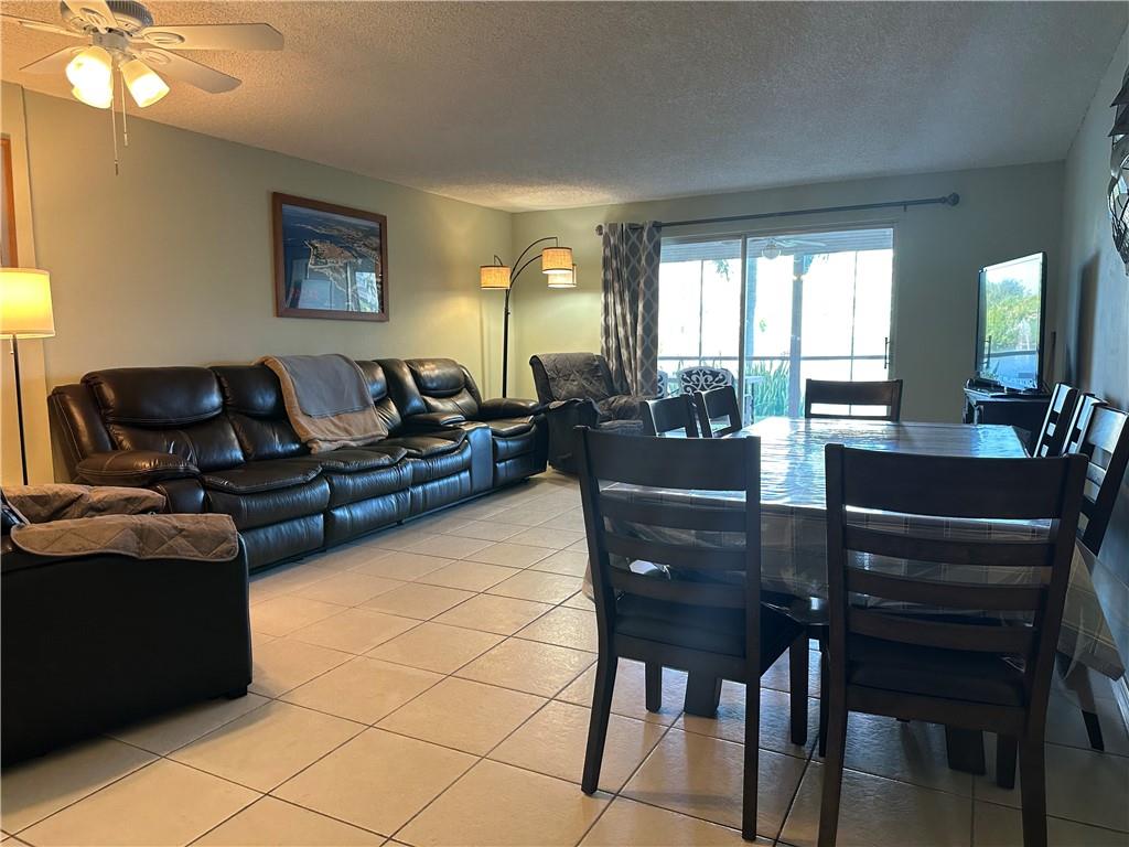 Meadowbrook Lakes - Residential