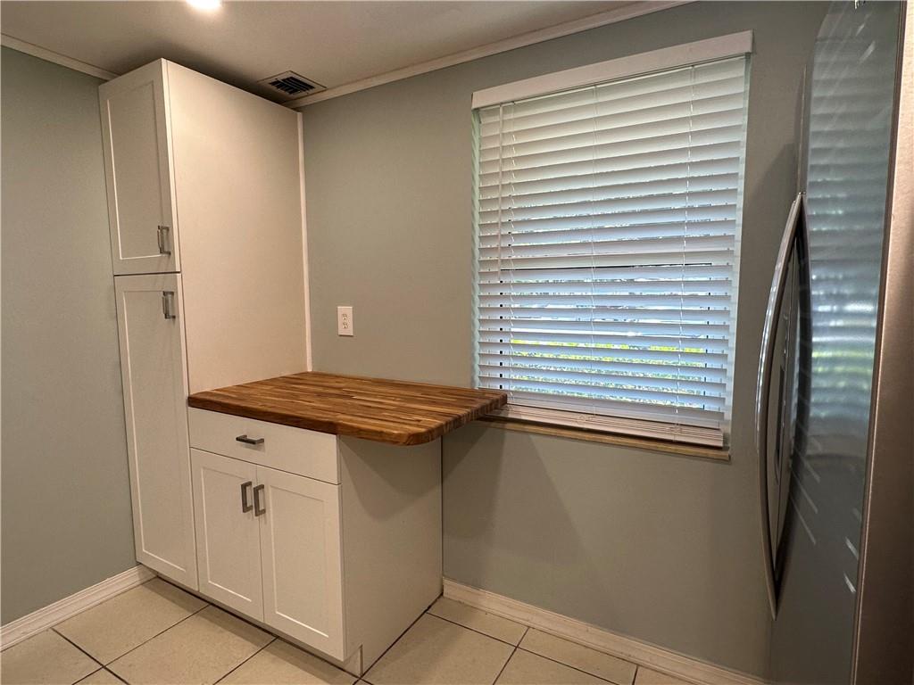 Meadowbrook Lakes - Residential