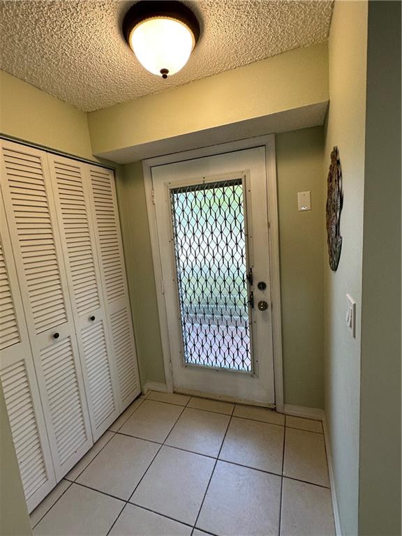 Meadowbrook Lakes - Residential