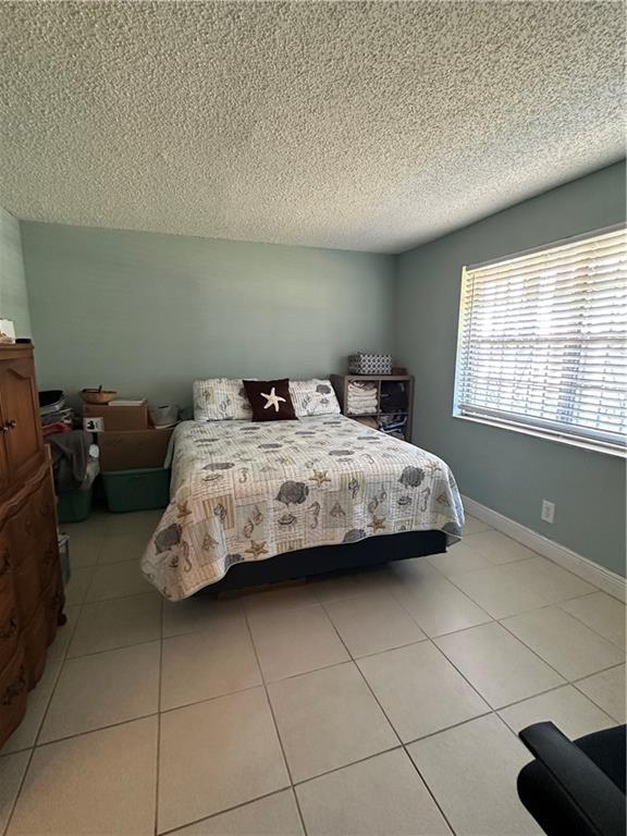 Meadowbrook Lakes - Residential