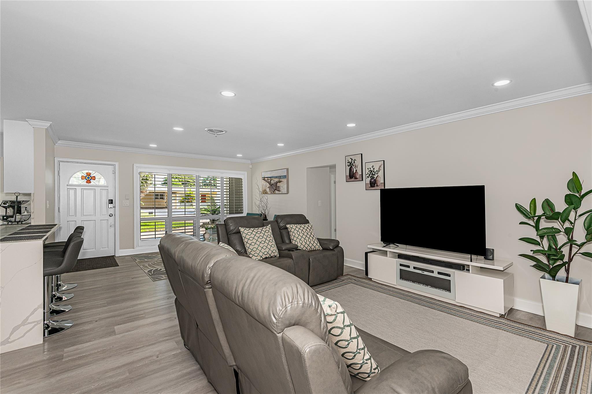 Cypress Point 28-16 B - Residential Lease