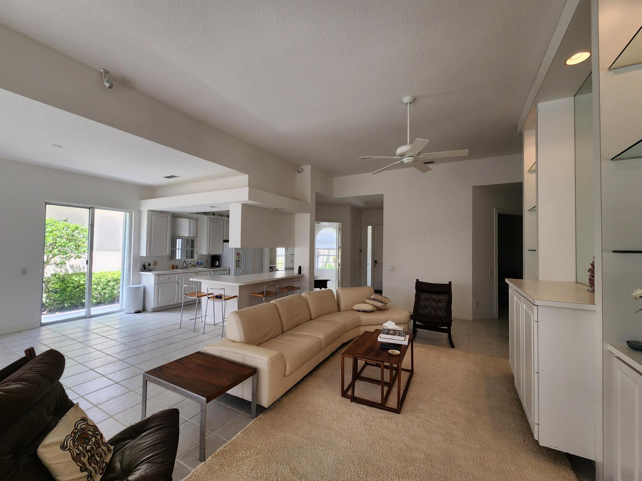 RIVERWALK 12 - Residential Lease