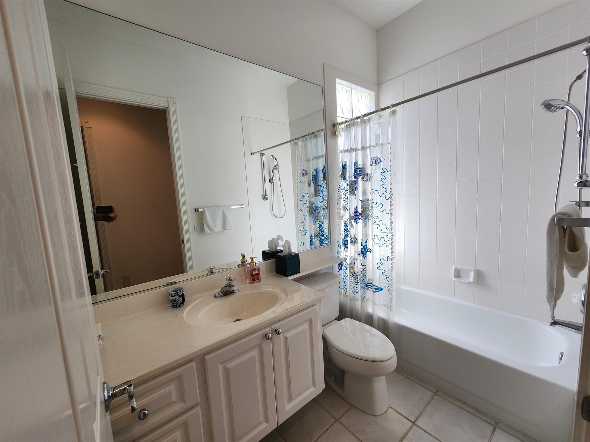 RIVERWALK 12 - Residential Lease