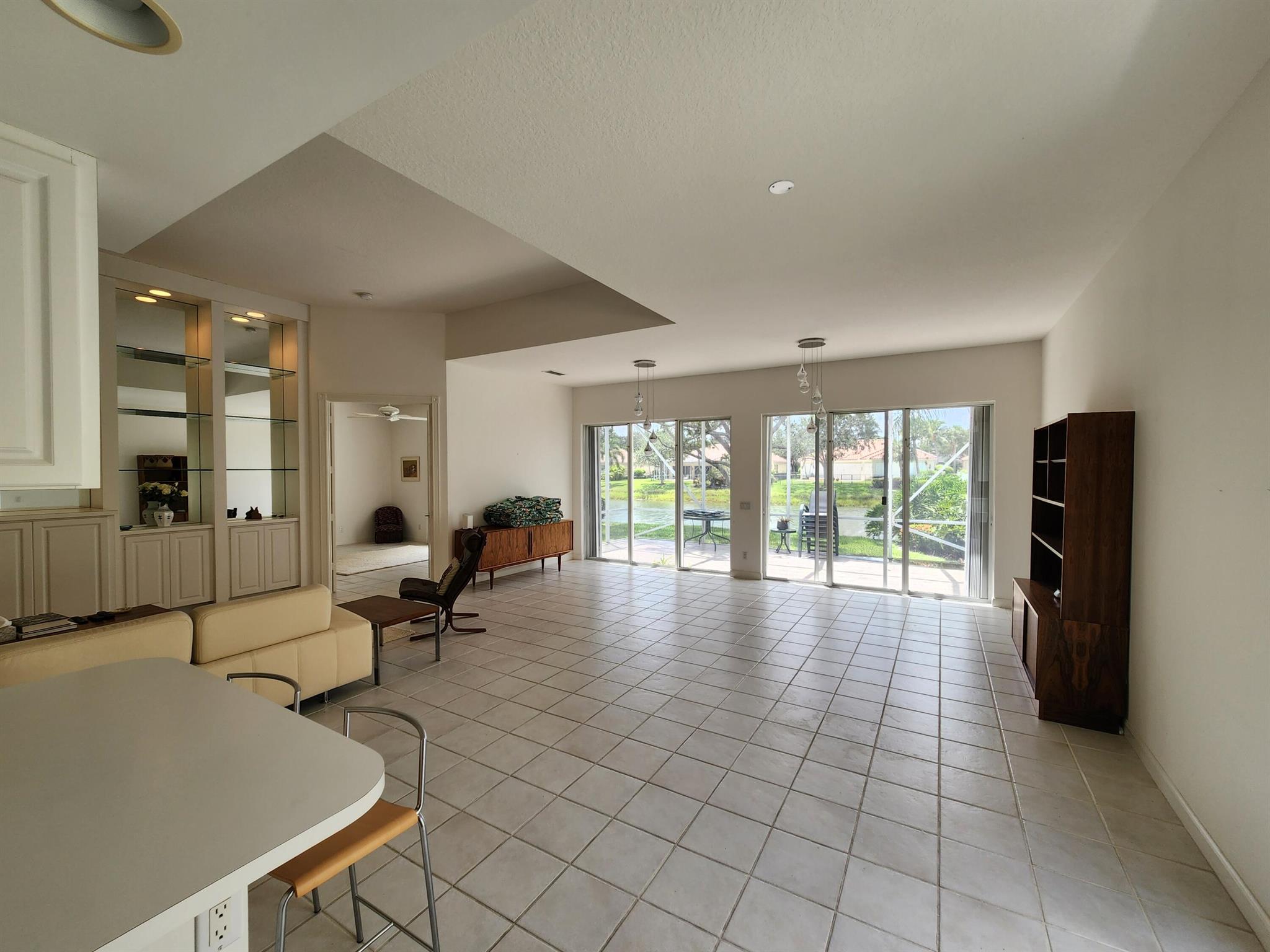 RIVERWALK 12 - Residential Lease