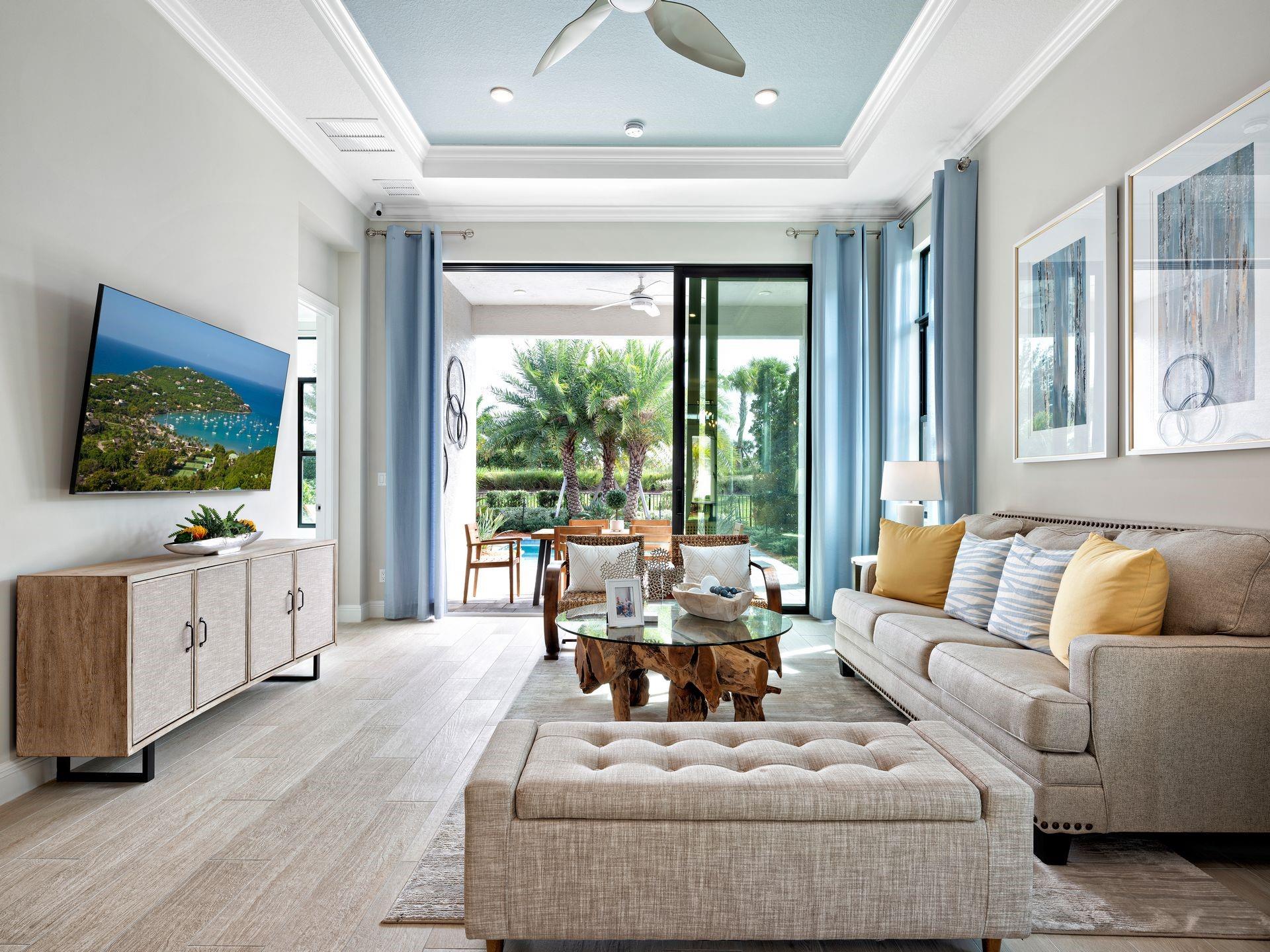 CRESSWIND PALM BEACH - Residential