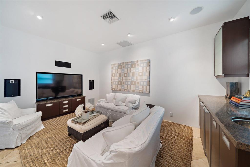 JUPITER INLET BEACH COLON - Residential