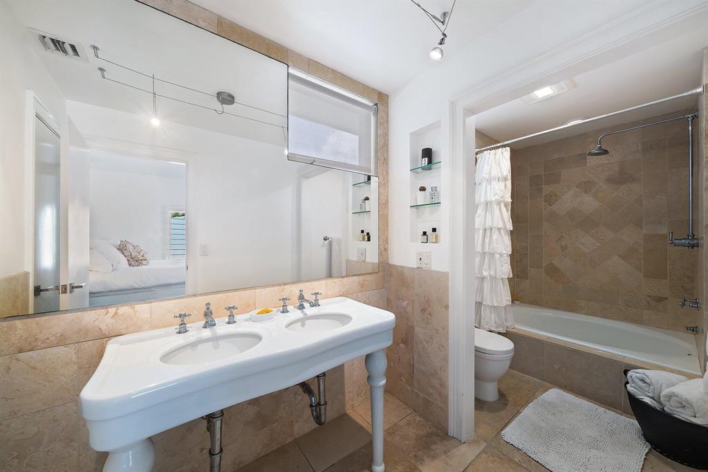 JUPITER INLET BEACH COLON - Residential