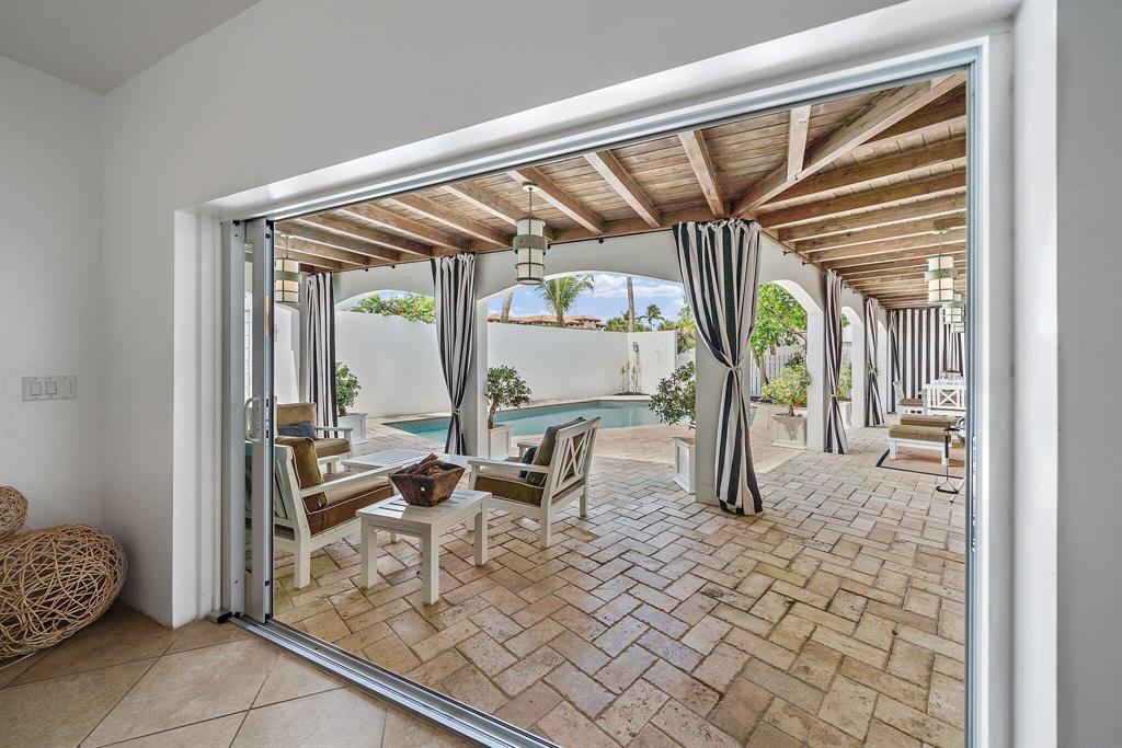 JUPITER INLET BEACH COLON - Residential