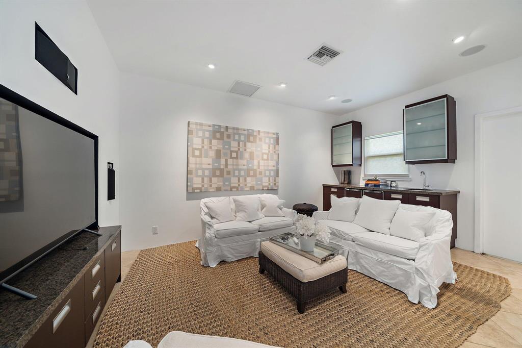 JUPITER INLET BEACH COLON - Residential