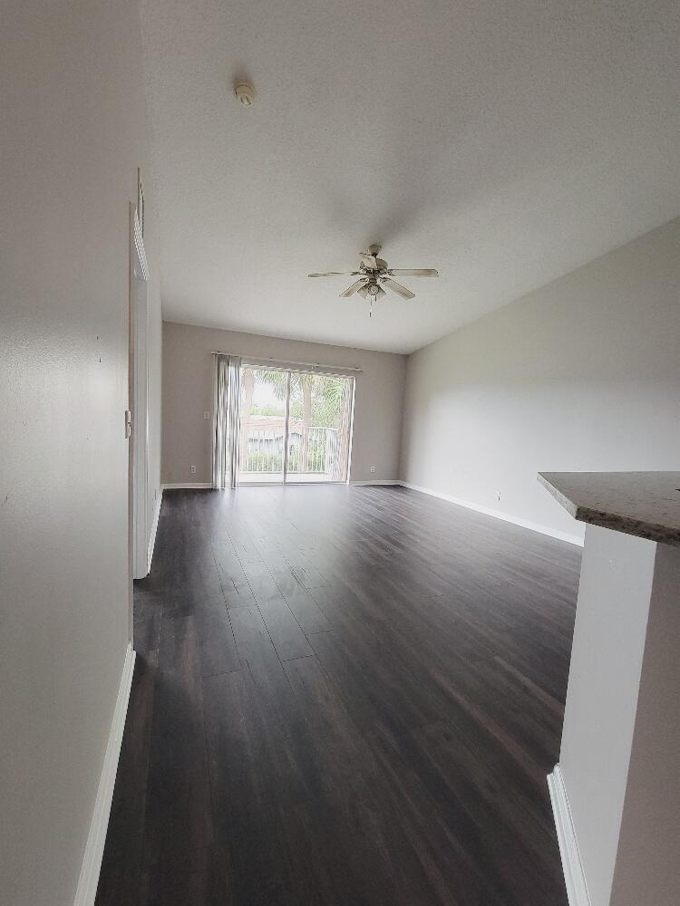 OAK TERRACE CONDO - Residential Lease