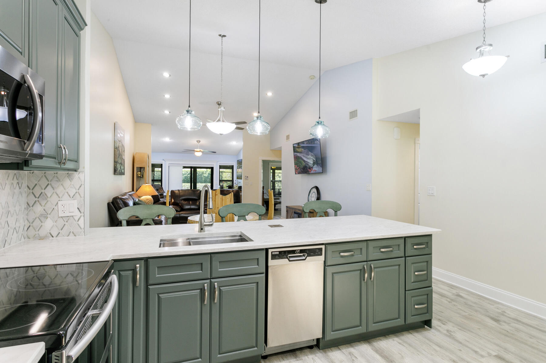 PALM CHASE CONDO - Residential