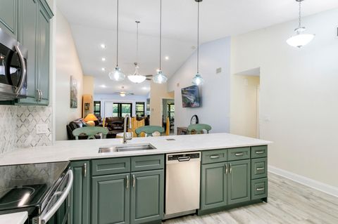 Tiny photo for 10711 Palm Leaf Drive #B, Boynton Beach, FL 33437 (MLS # B26014935)