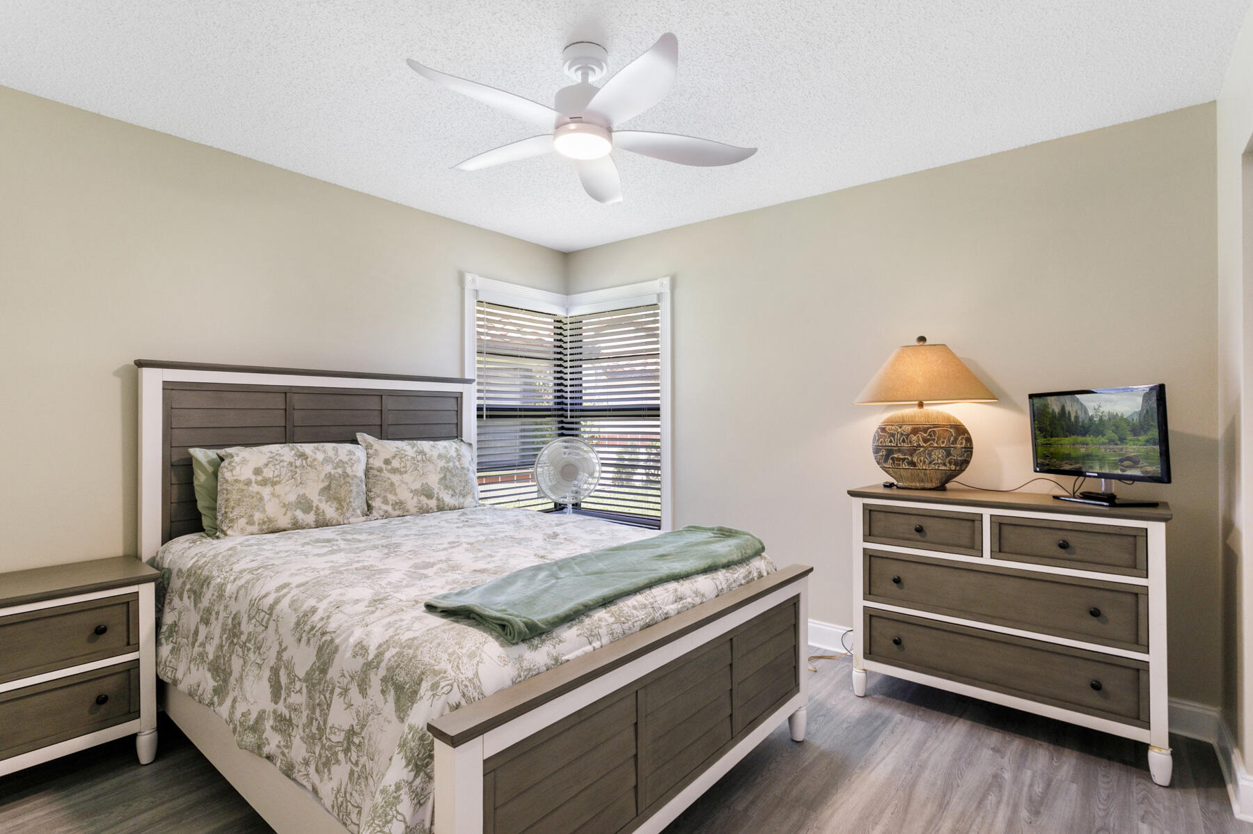 PALM CHASE CONDO - Residential