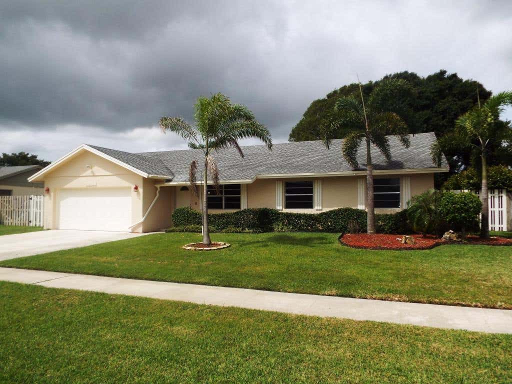 Photo of 1268 Pinetta Circle, Wellington, FL 33414 (MLS # B26040818)