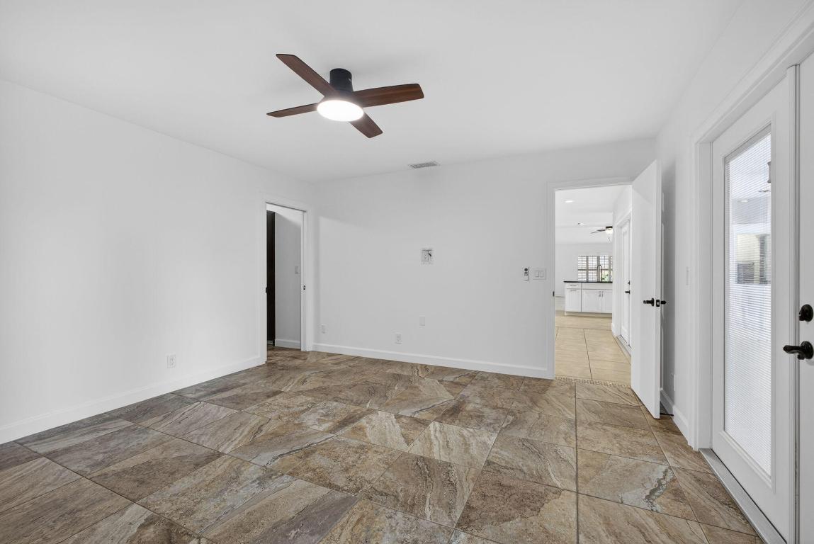 SOUTH SHORE 2 OF WELLINGTON - Residential Lease