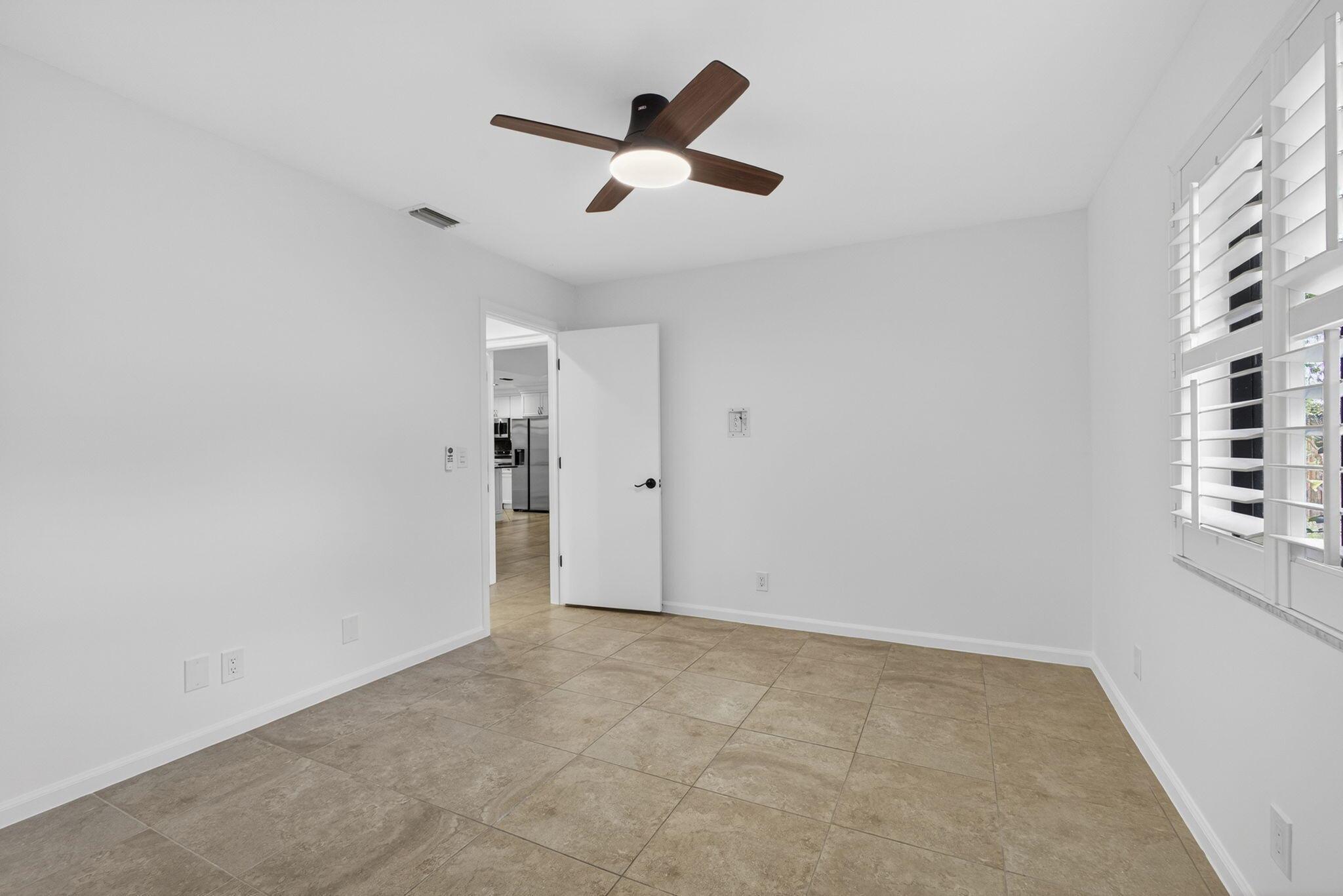 SOUTH SHORE 2 OF WELLINGT - Residential Lease