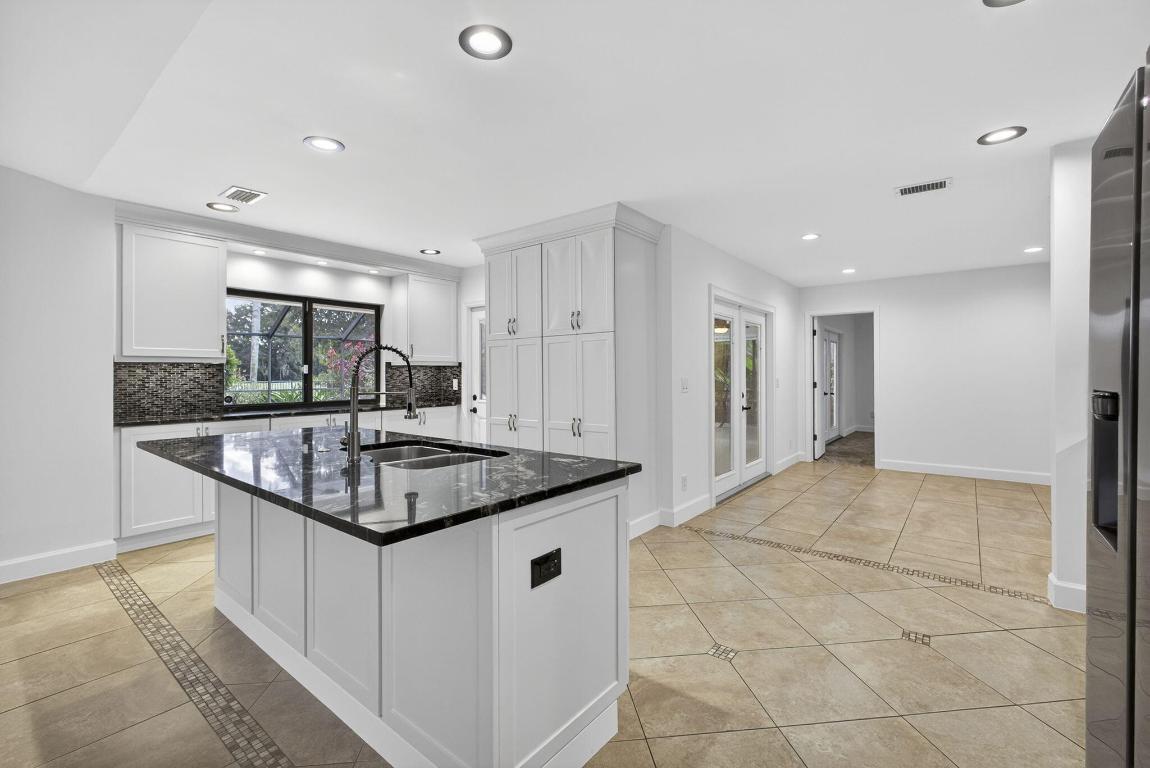 SOUTH SHORE 2 OF WELLINGTON - Residential Lease