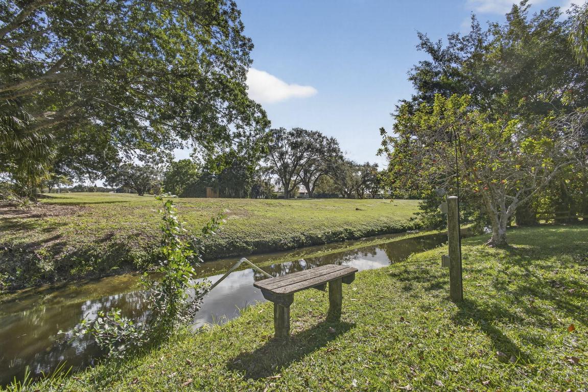 SOUTH SHORE 2 OF WELLINGTON - Residential Lease