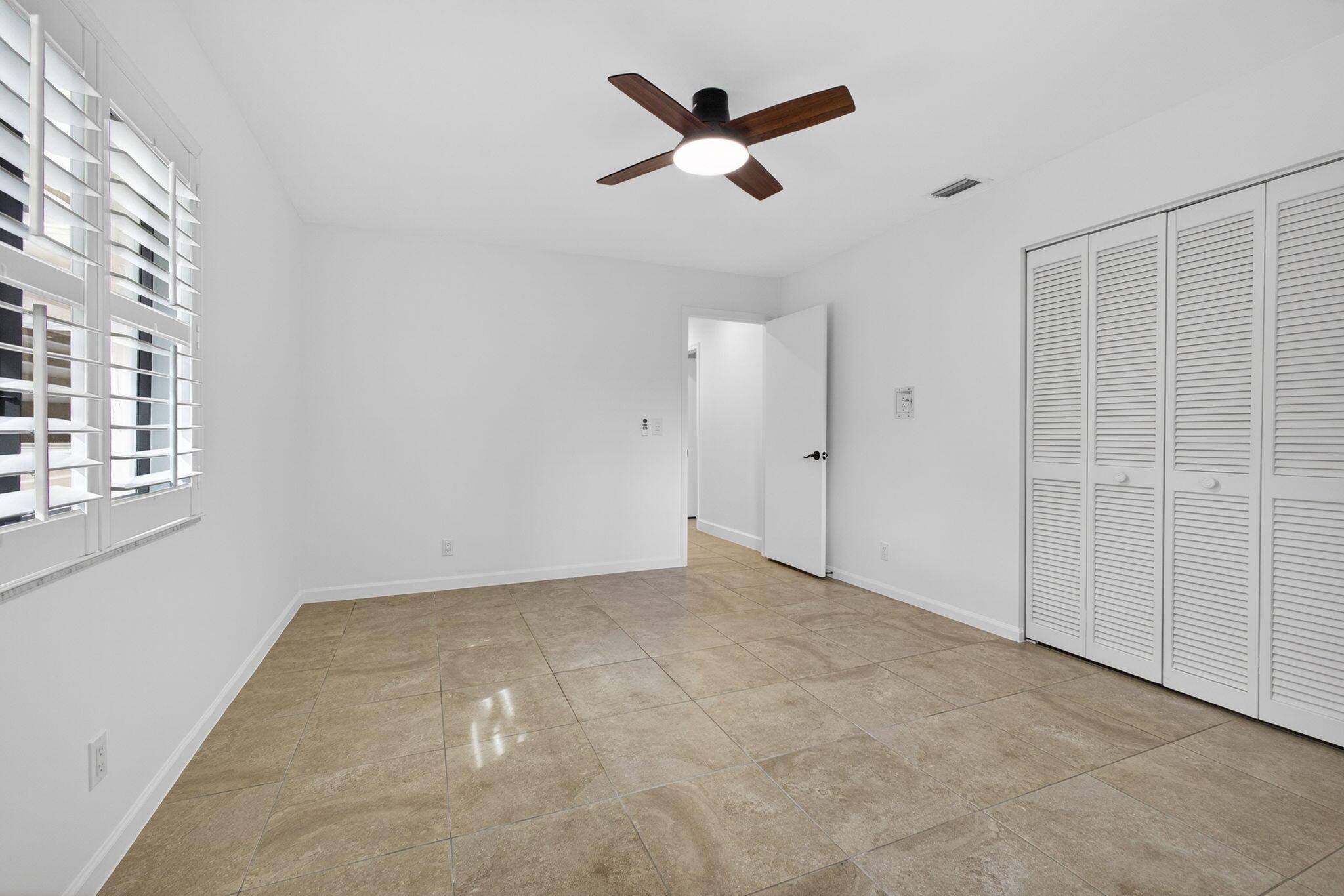 SOUTH SHORE 2 OF WELLINGT - Residential Lease