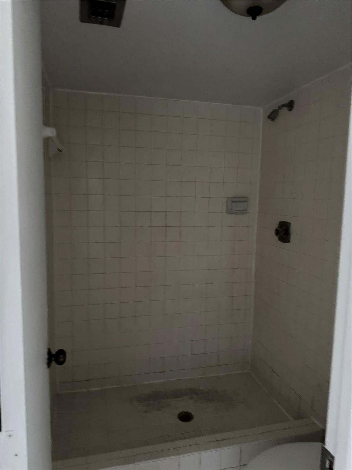 INVERLAKE OF INVERRARY CONDO - Residential