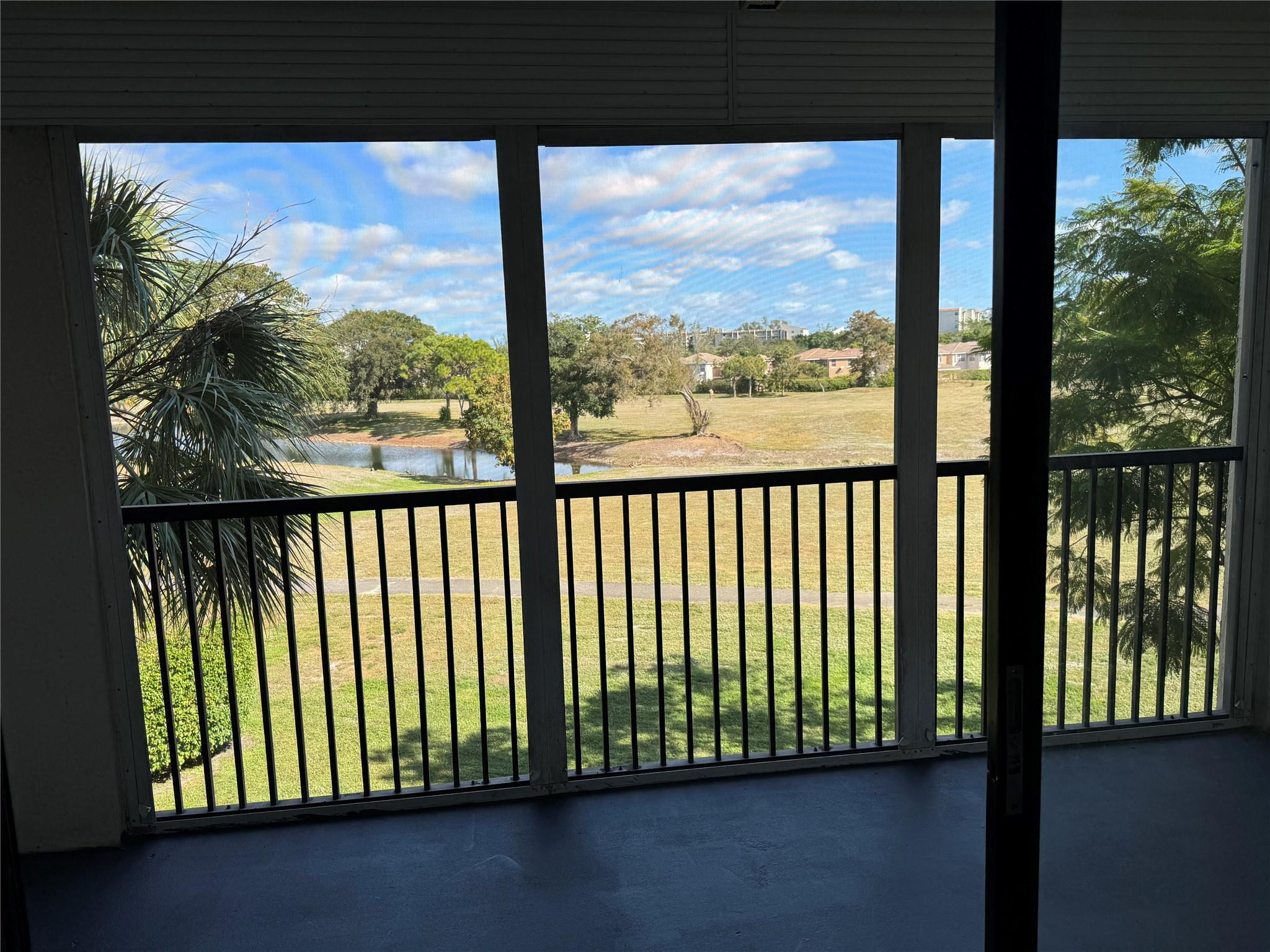 INVERLAKE OF INVERRARY CONDO - Residential