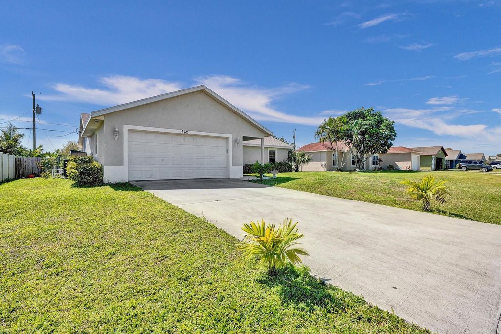Photo of 662 SW Mccracken Avenue, Port Saint Lucie, FL 34953 (MLS # R11070133)