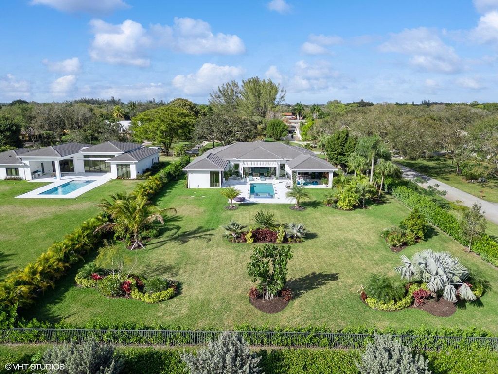 Photo of 8533 N Native Dancer Road, Palm Beach Gardens, FL 33418 (MLS # R11167256)