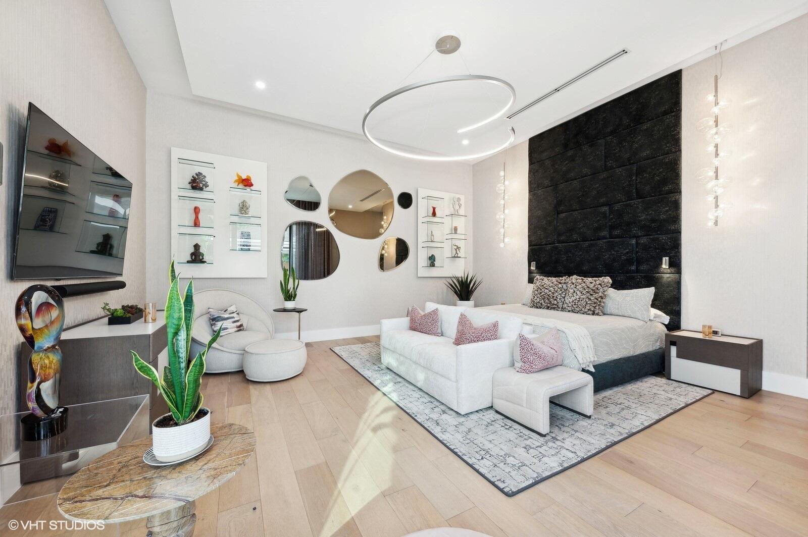 HORSESHOE ACRES WEST - Residential Lease