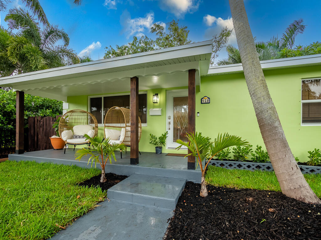 418 N Palmway
