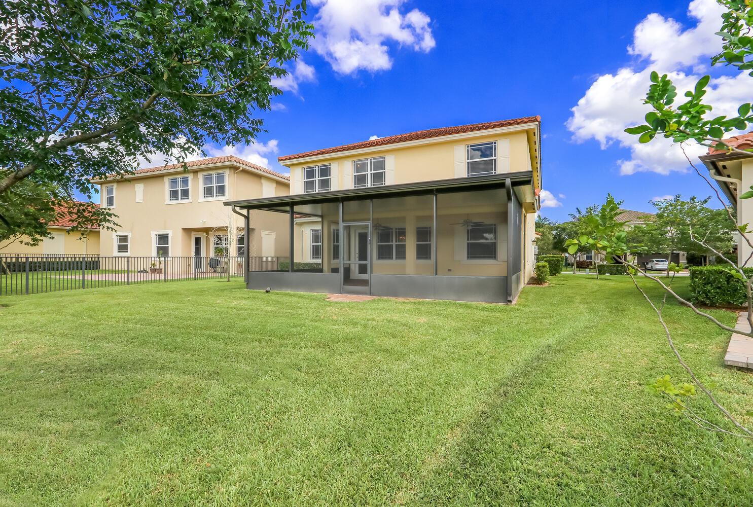 DEBUYS PLAT - Residential Lease