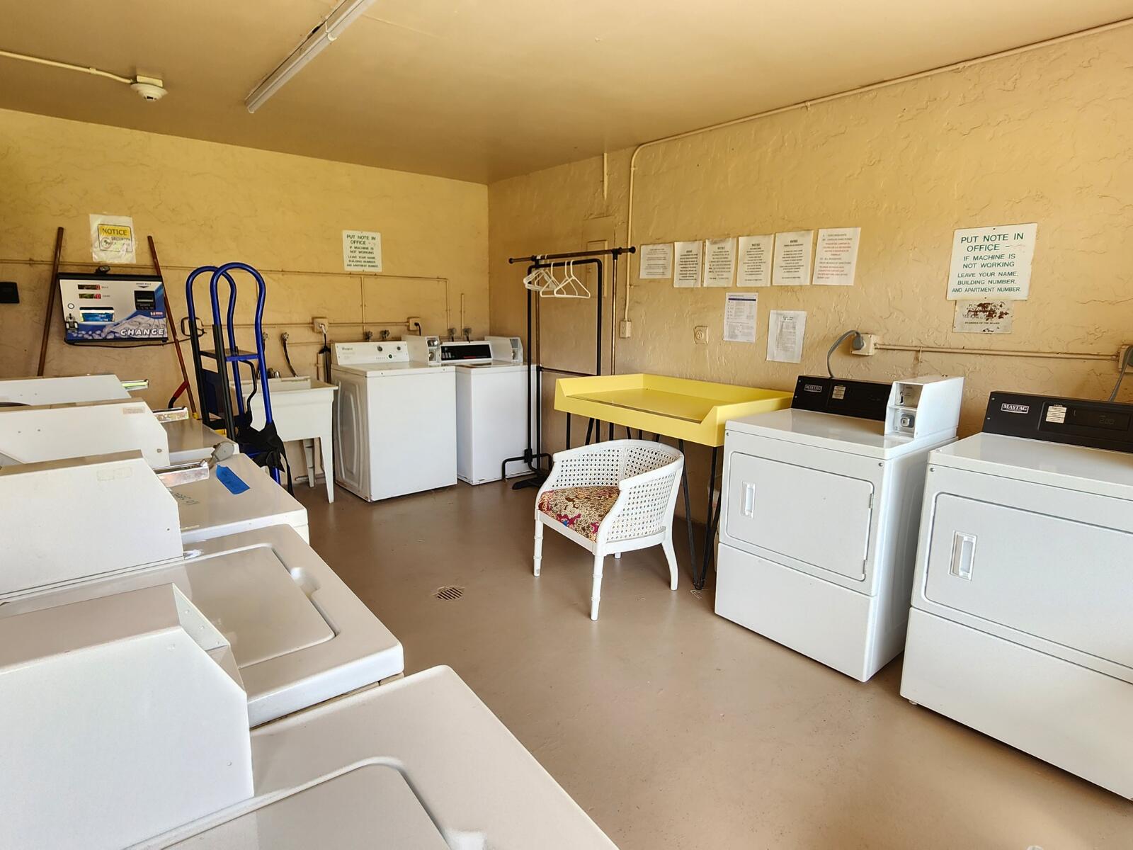 GREENS CONDO APTS PHASE I - Residential