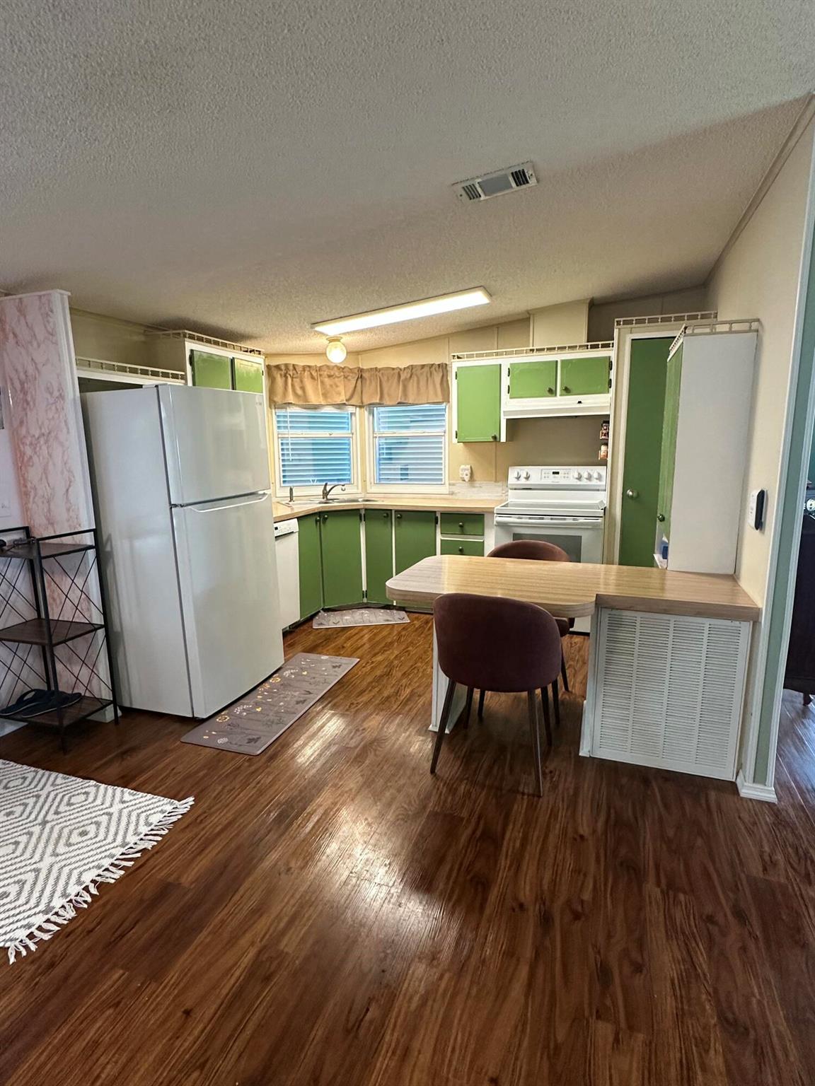 SEMINOLE COVE CONDOMINIUM - Residential