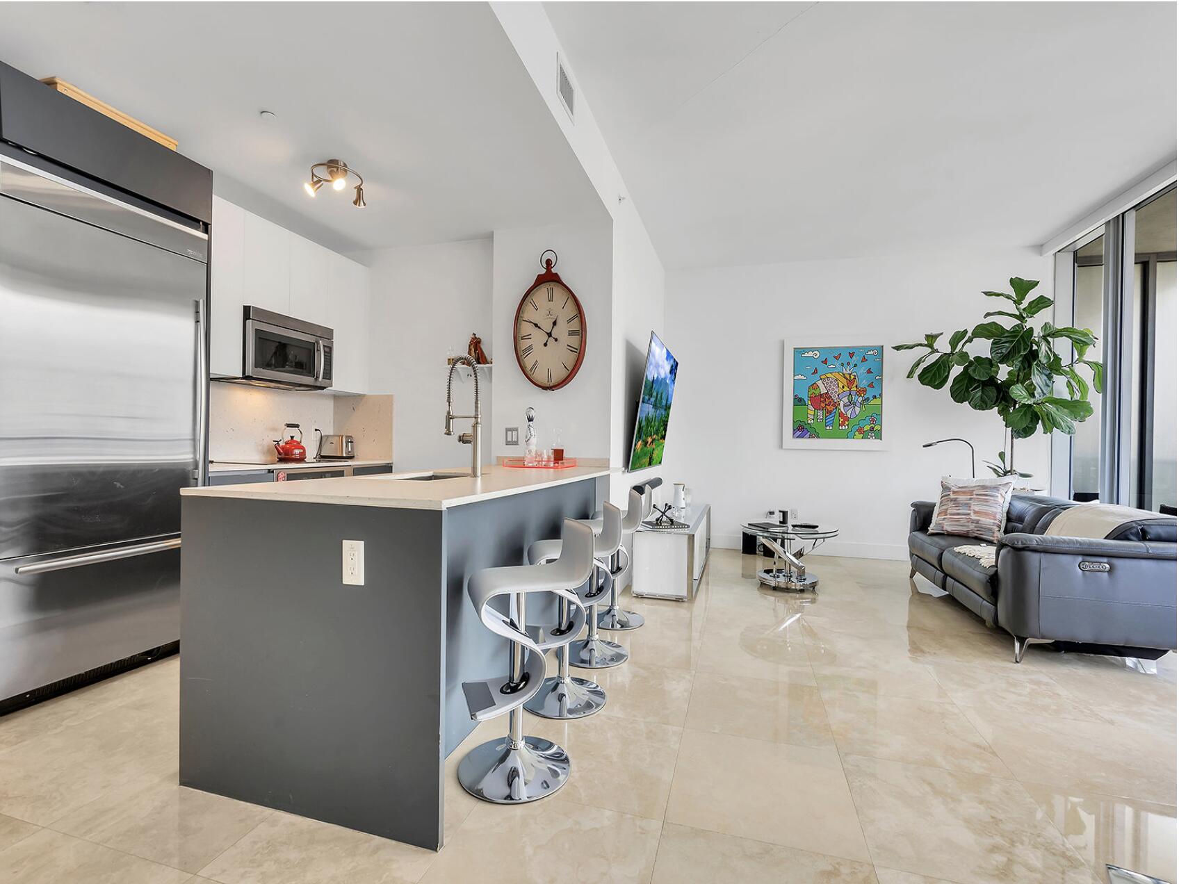 1300 Brickell Bay Drive 3900