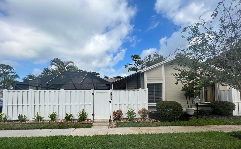 Photo of 703 Summerwinds Lane, Jupiter, FL 33458 (MLS # R10852224)
