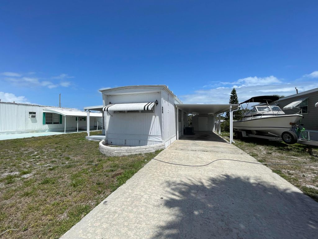 Photo of 8459 SE Eagle Avenue, Hobe Sound, FL 33455 (MLS # R11080109)