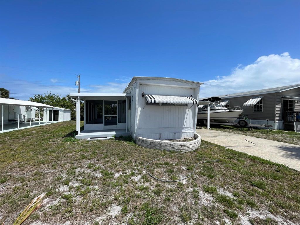Photo of 8459 SE Eagle Avenue, Hobe Sound, FL 33455 (MLS # R11080109)
